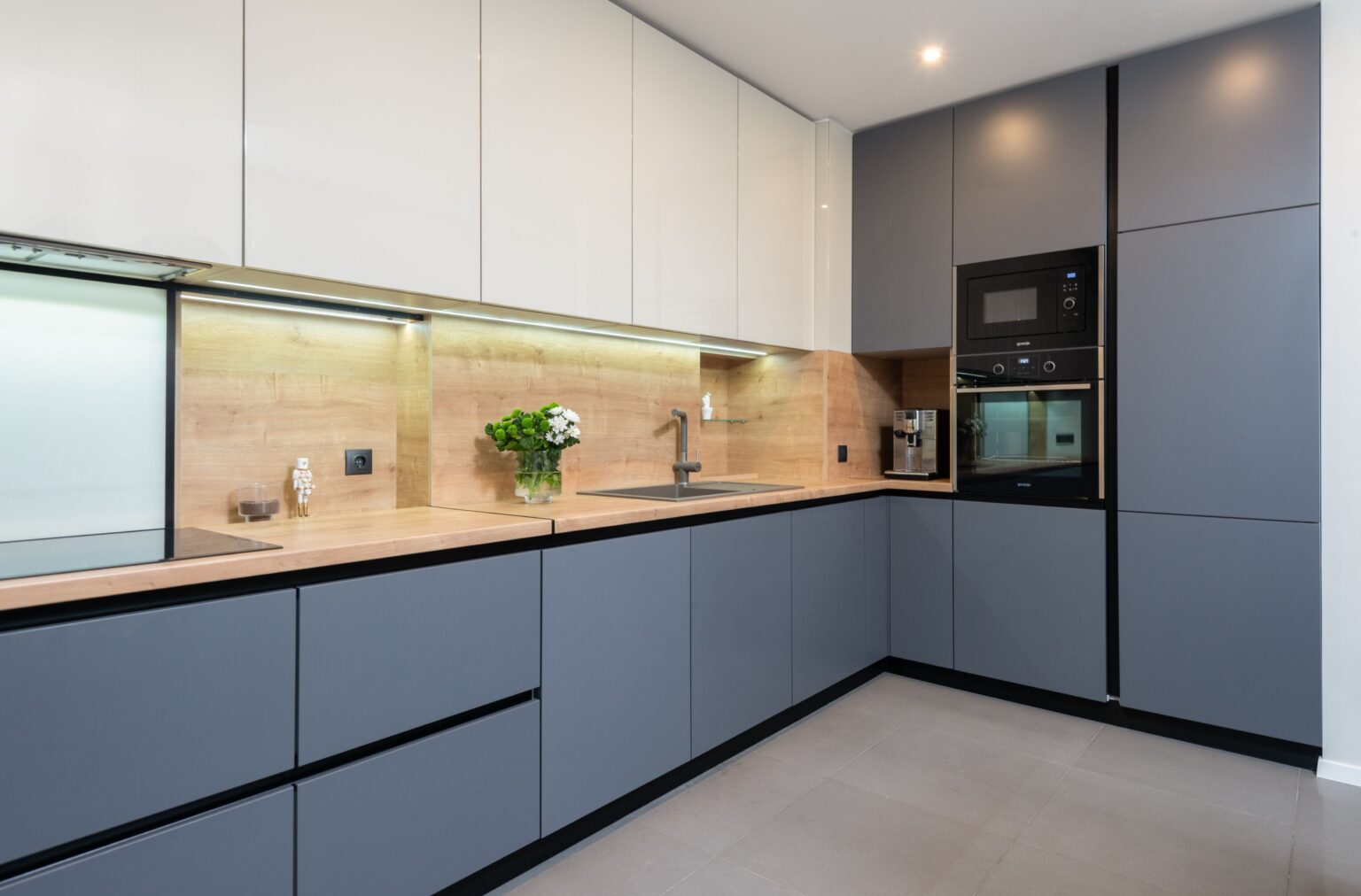 Remodelación de salón comedor de concepto abierto realizado por la empresa de reformas Tu Casa Ya